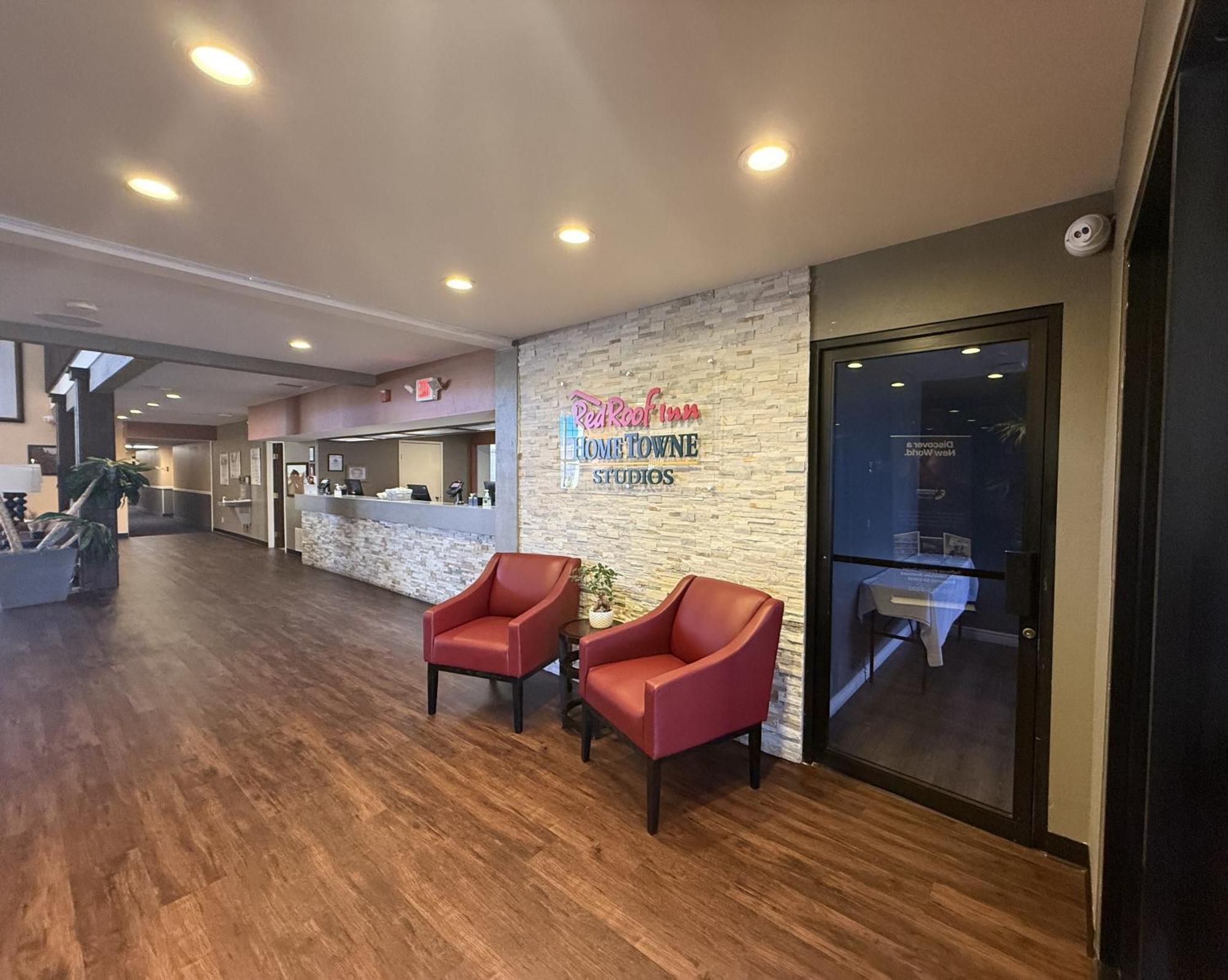 Red Roof Inn Ridgecrest Bagian luar foto