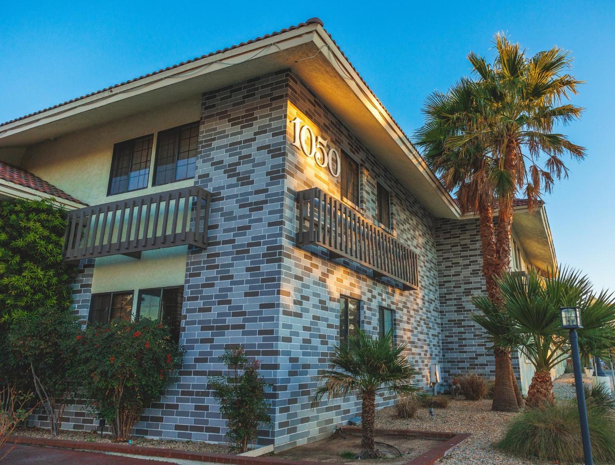 Red Roof Inn Ridgecrest Bagian luar foto