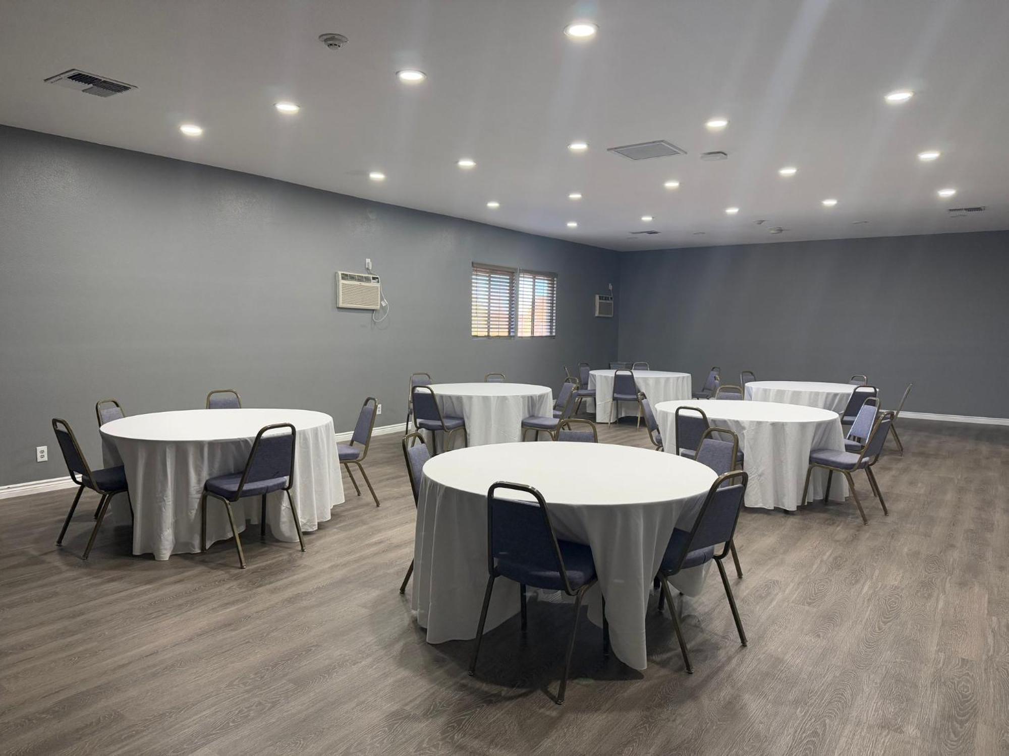 Red Roof Inn Ridgecrest Bagian luar foto