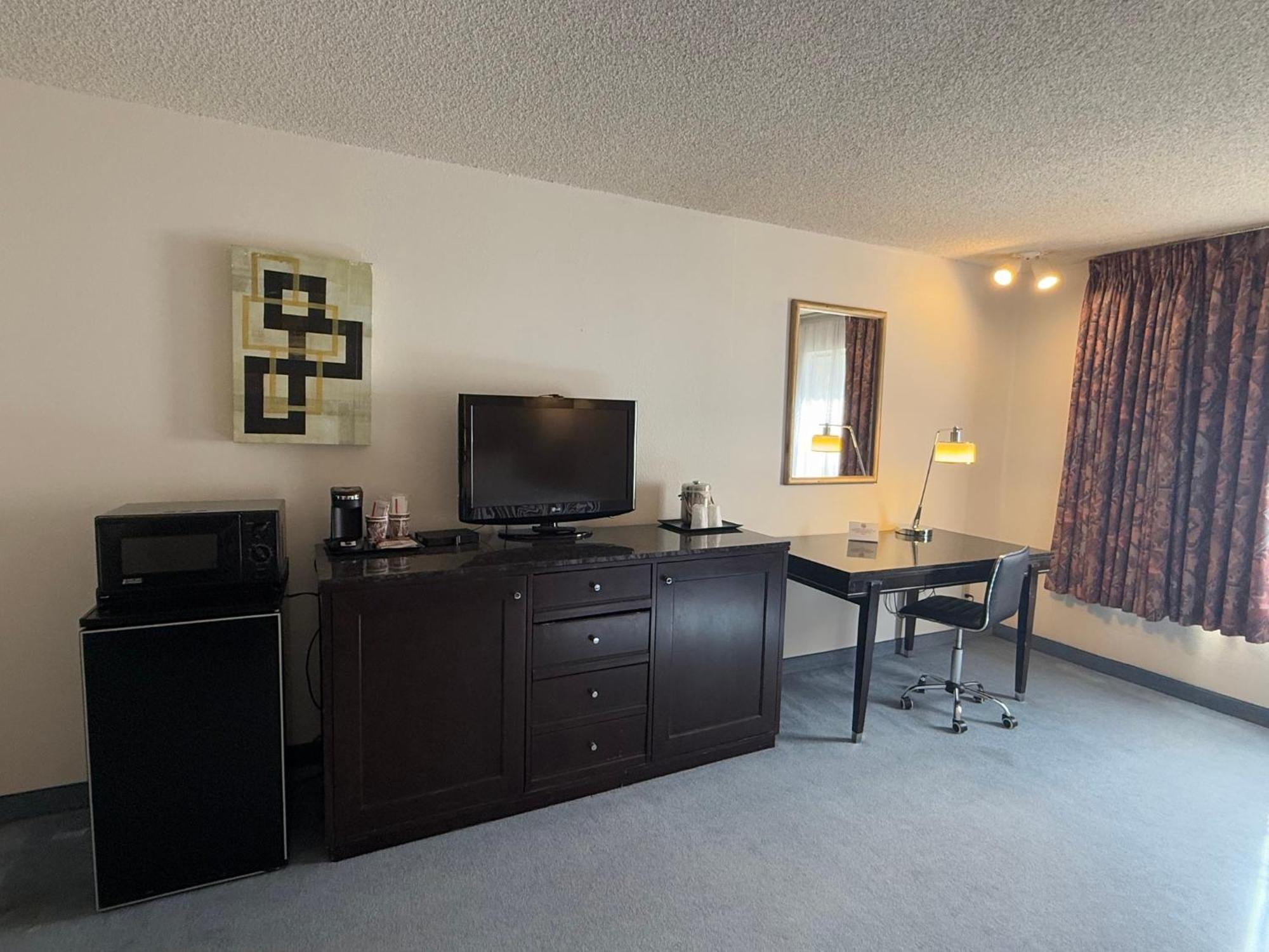 Red Roof Inn Ridgecrest Bagian luar foto